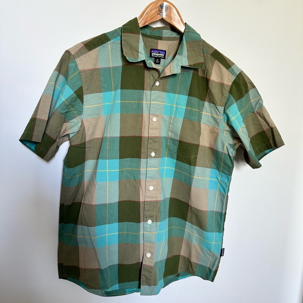Patagonia Men's Multicolor Plaid Button Down Shirt